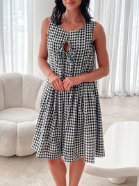 Tied Front Sleeveless Plaid Dress Black