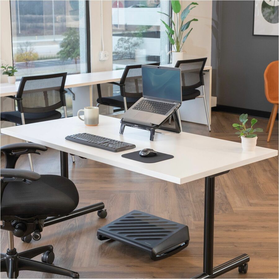 Fellowes Chevron Design Photo Gel Wrist Rest with Microban Antimicrobial Protection - Comfortable Ergonomic Support - Store 42