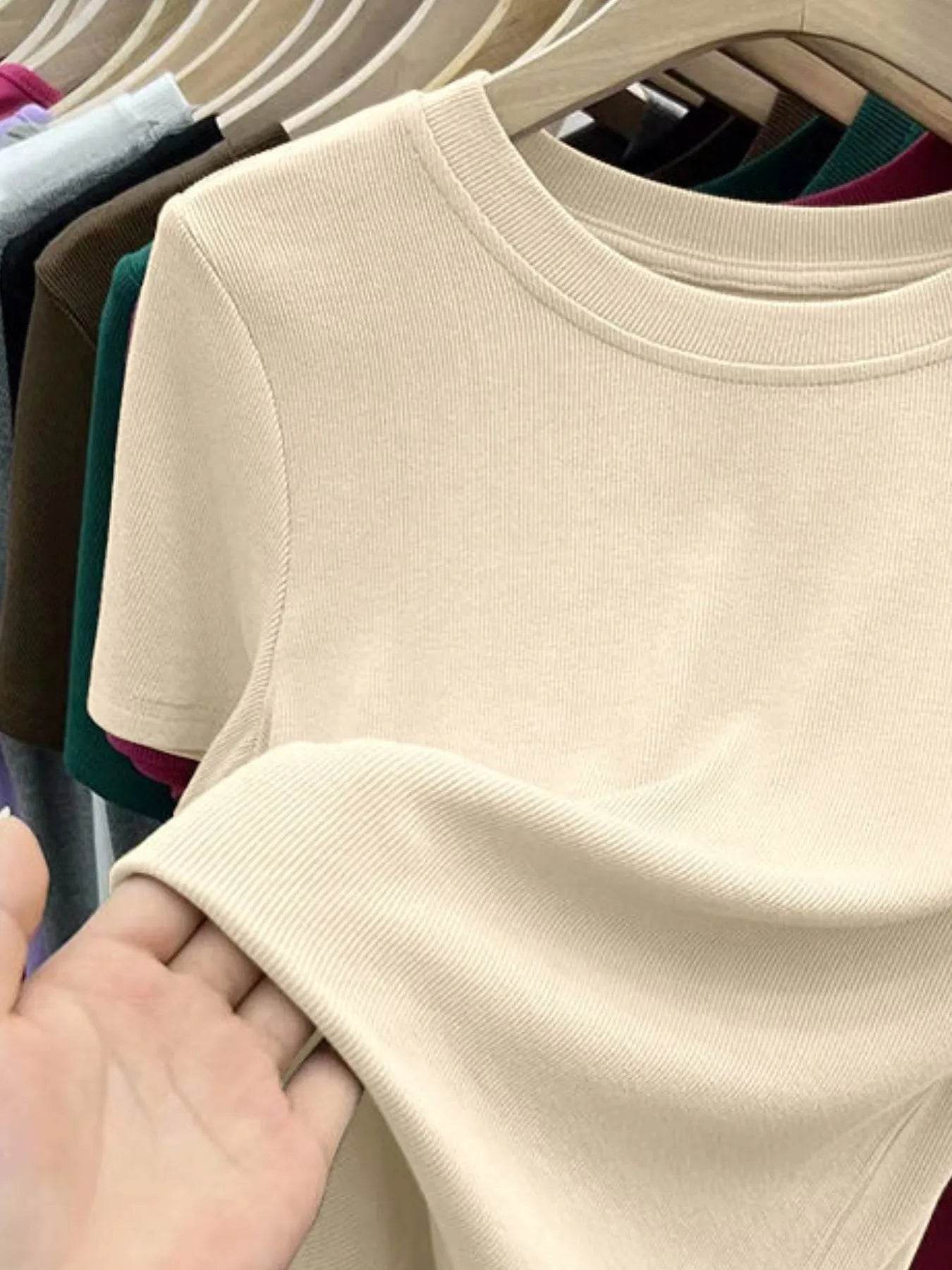 Slightly Stretchy 100% Polyester Crew Neck Short Sleeve T-Shirt for Everyday Comfort - Store 42