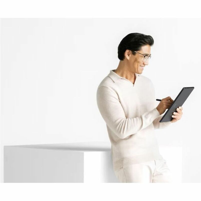 Microsoft Surface Pro 10 - 13" 2880x1920 VPro, Intel Core Ultra, Copilot AI, 16GB RAM, 256GB SSD - Store 42
